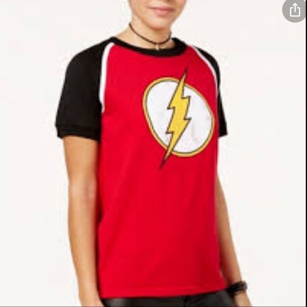 3/$25 DC COMICS The Flash Short Sleeves Tee.Size M